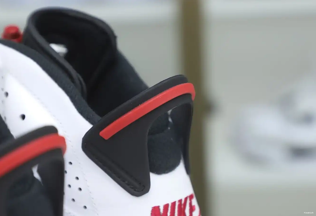 RETRO 6 'CARMINE' JORDAN AIR 2021 OG 0704